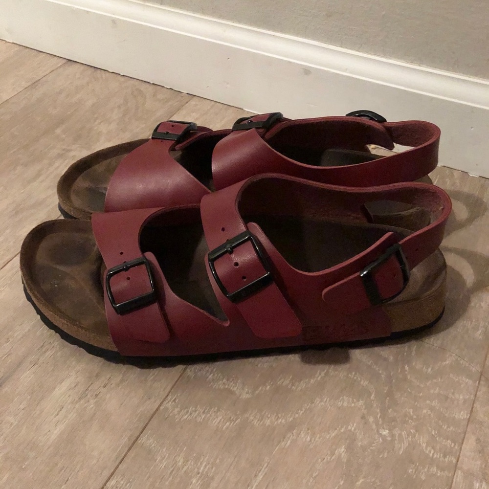 USED. Birki’s sandals. Size US 10. Maroon.